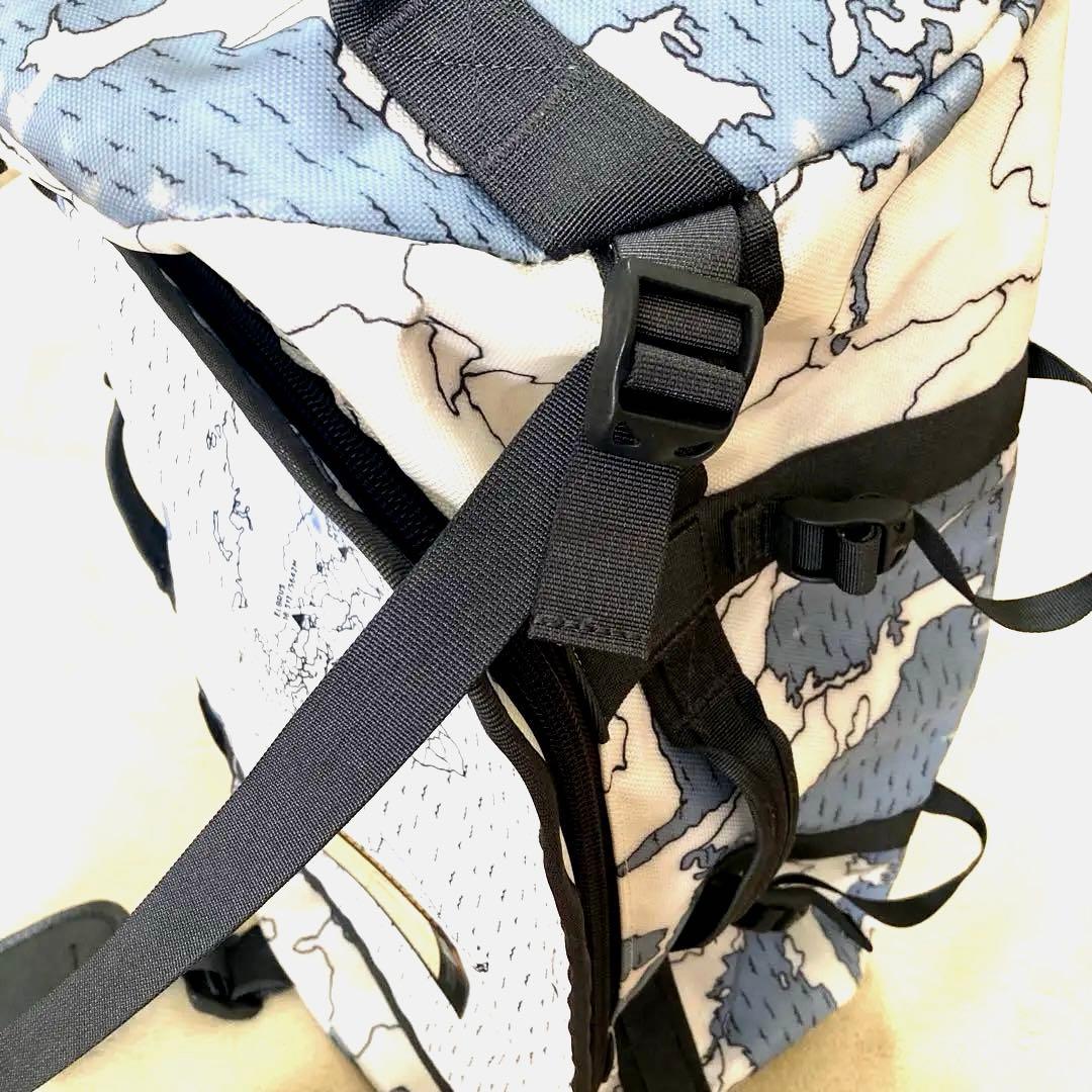 THE NORTHFACE 地図柄　ブルー／ホワイト ダッフルバック