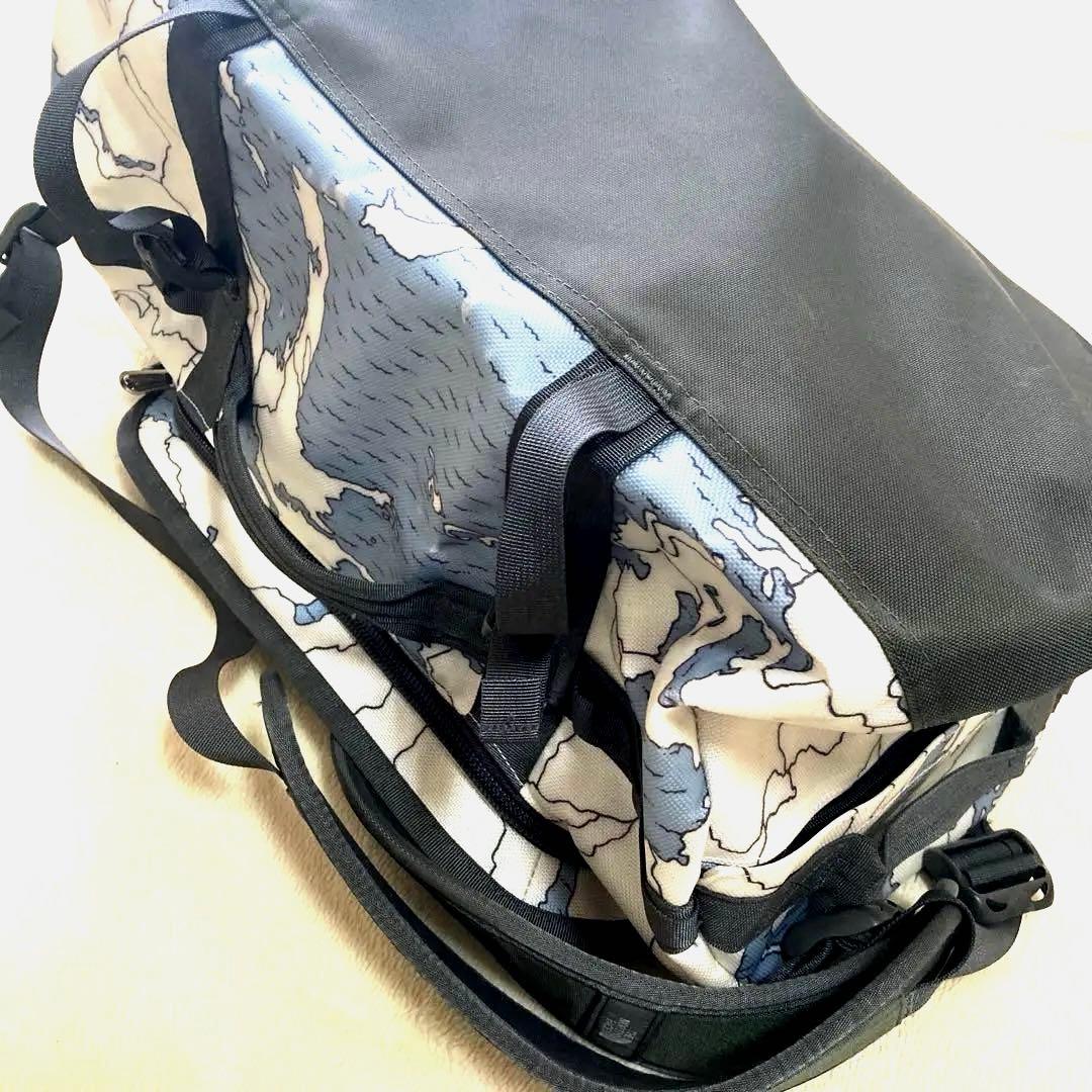 THE NORTHFACE 地図柄　ブルー／ホワイト ダッフルバック