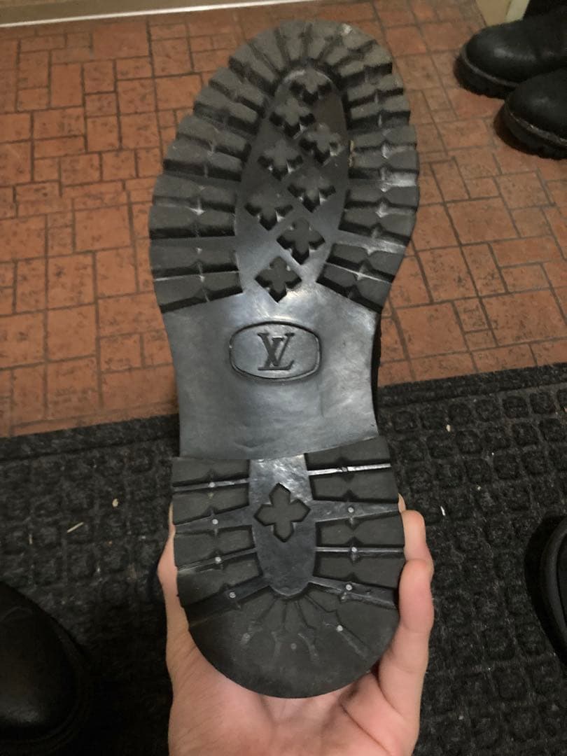 LOUIS VUITTON PARIS ブーツ