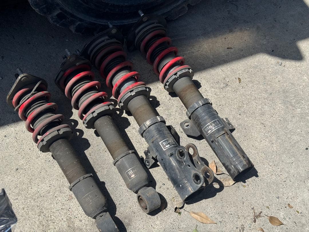 S*X様 車高調 RS-R Black☆i ブラックアイ ウィッシュ ZGE20