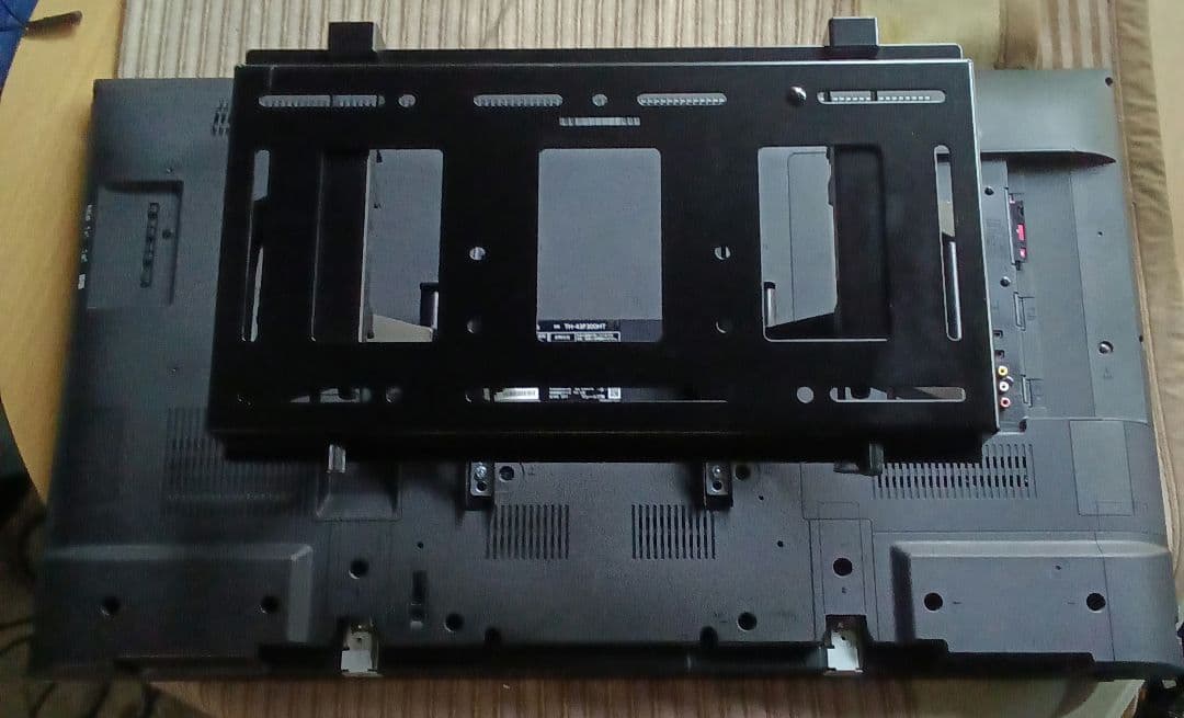 43型液晶テレビPanasonic TH-43F300HT2019年製no.３⑦