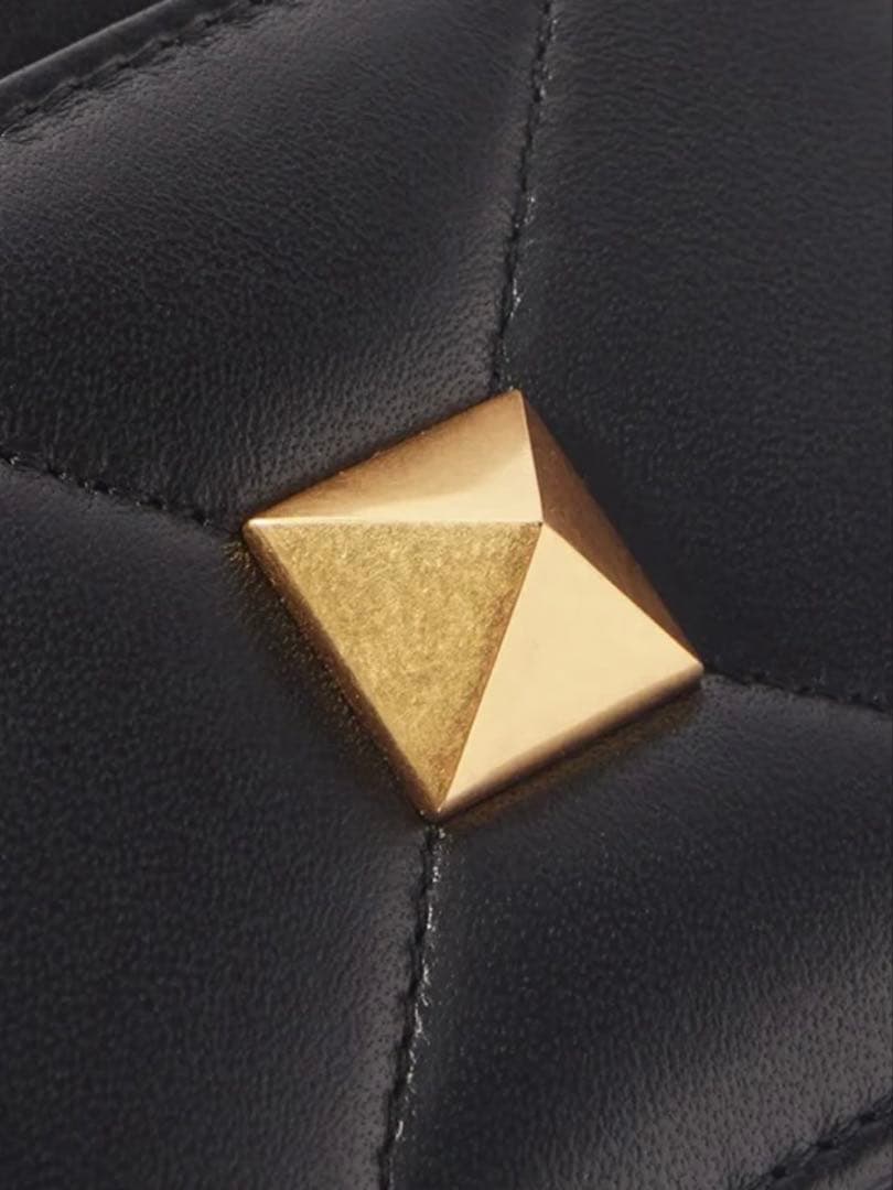 VALENTINO GARAVANI ローマンスタッズ レザーカードケース