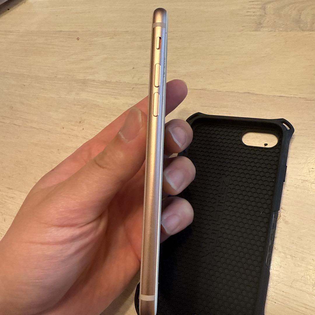 【バッテリー交換要】Apple iPhone 8 64GB ローズゴールド 本体