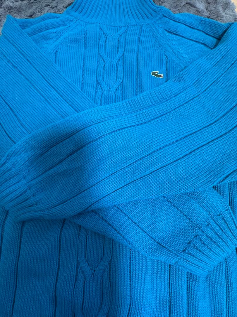 LACOSTE ケーブル編み タートルネックセーター