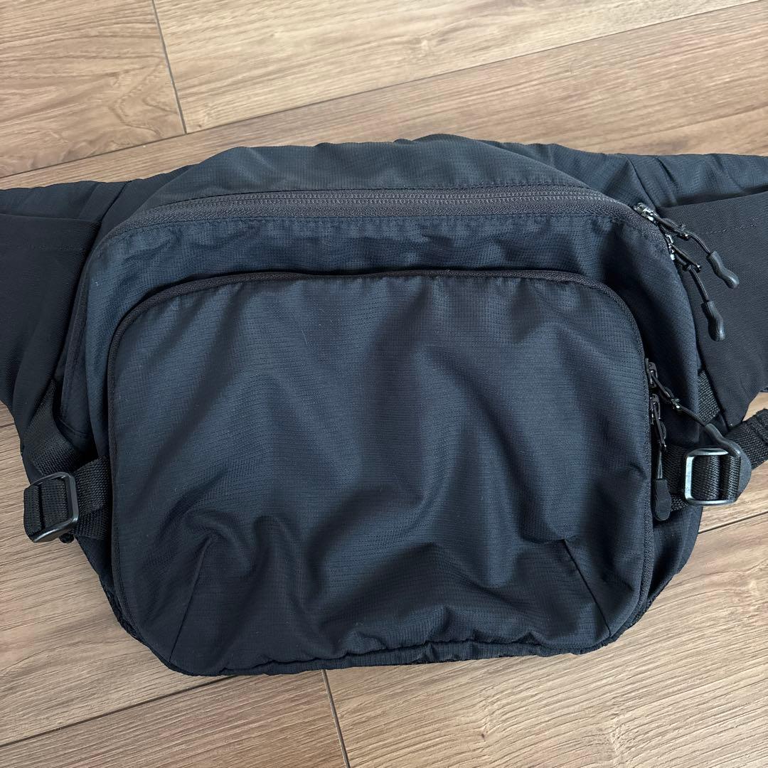 ポルバンモア　ヒップシートショルダーバッグ