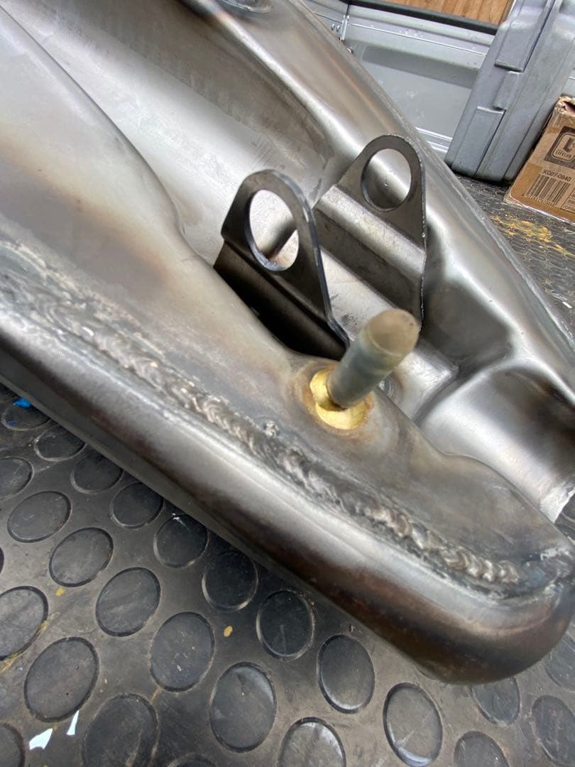 ハーレー　スポーツスター　キャブ用レガシータンク新品未使用小凹みあり　カスタム用