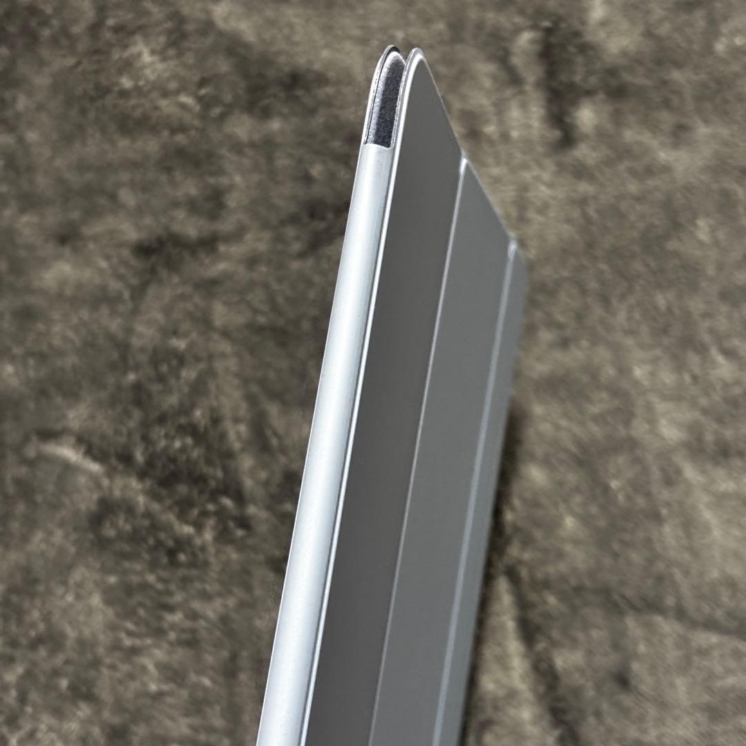 Apple純正 13インチ iPad Air M3/M2 Smart Folio