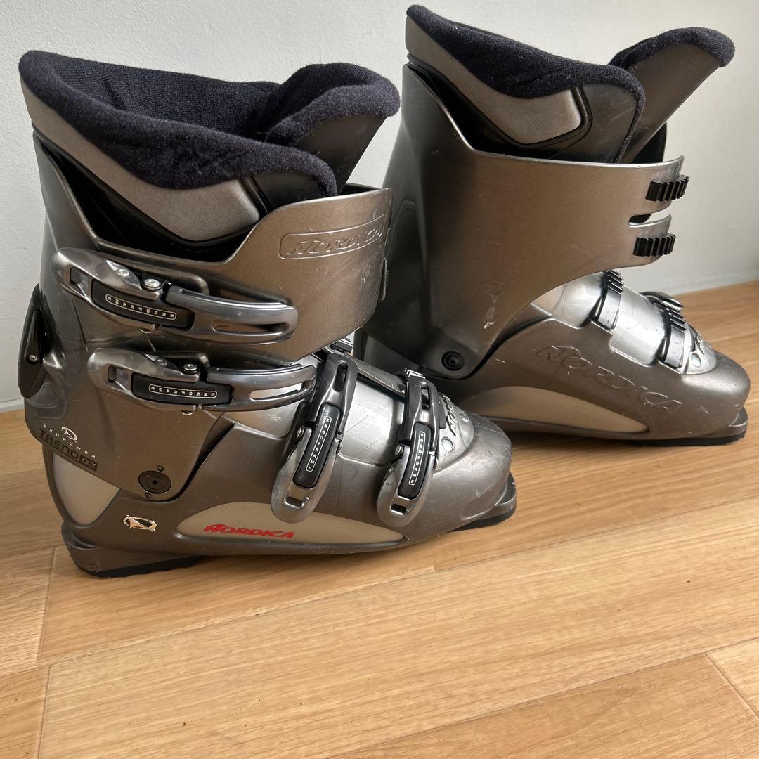 Nordica スキー用ブーツ シルバー