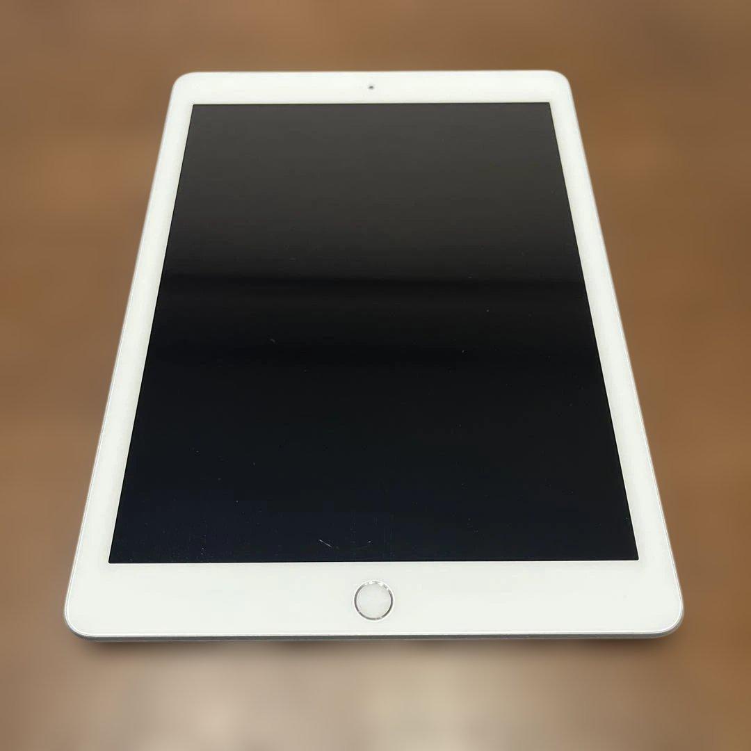 Apple iPad（第5世代） 32GB シルバー