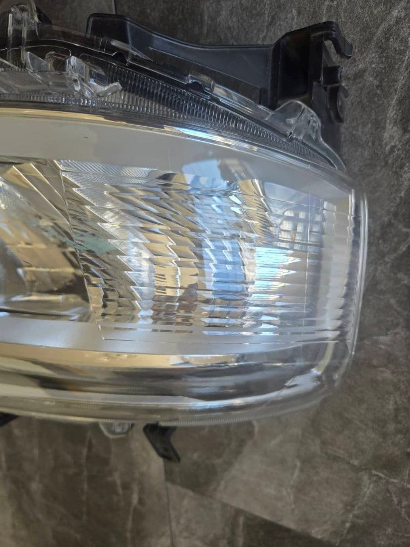 S403M　トヨタ　タウンエース　ヘッドライト