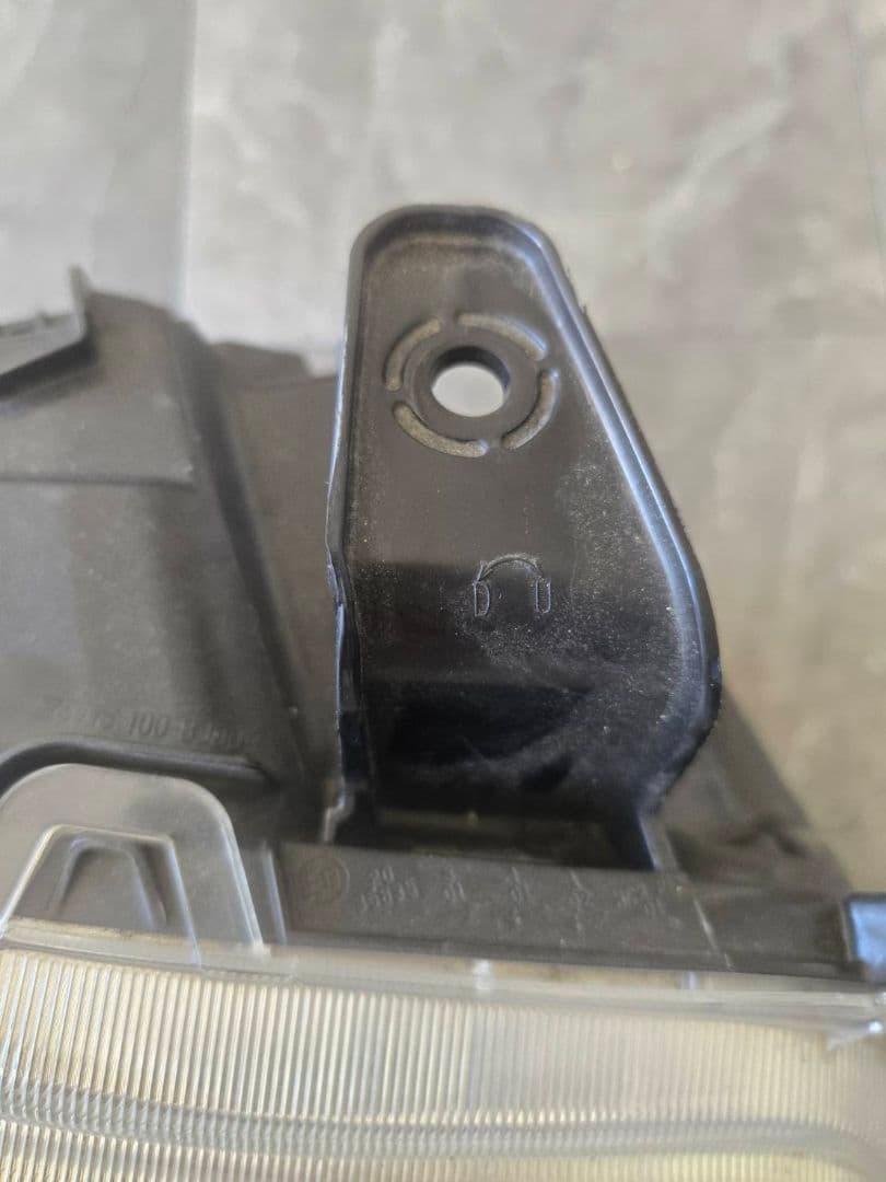 S403M　トヨタ　タウンエース　ヘッドライト