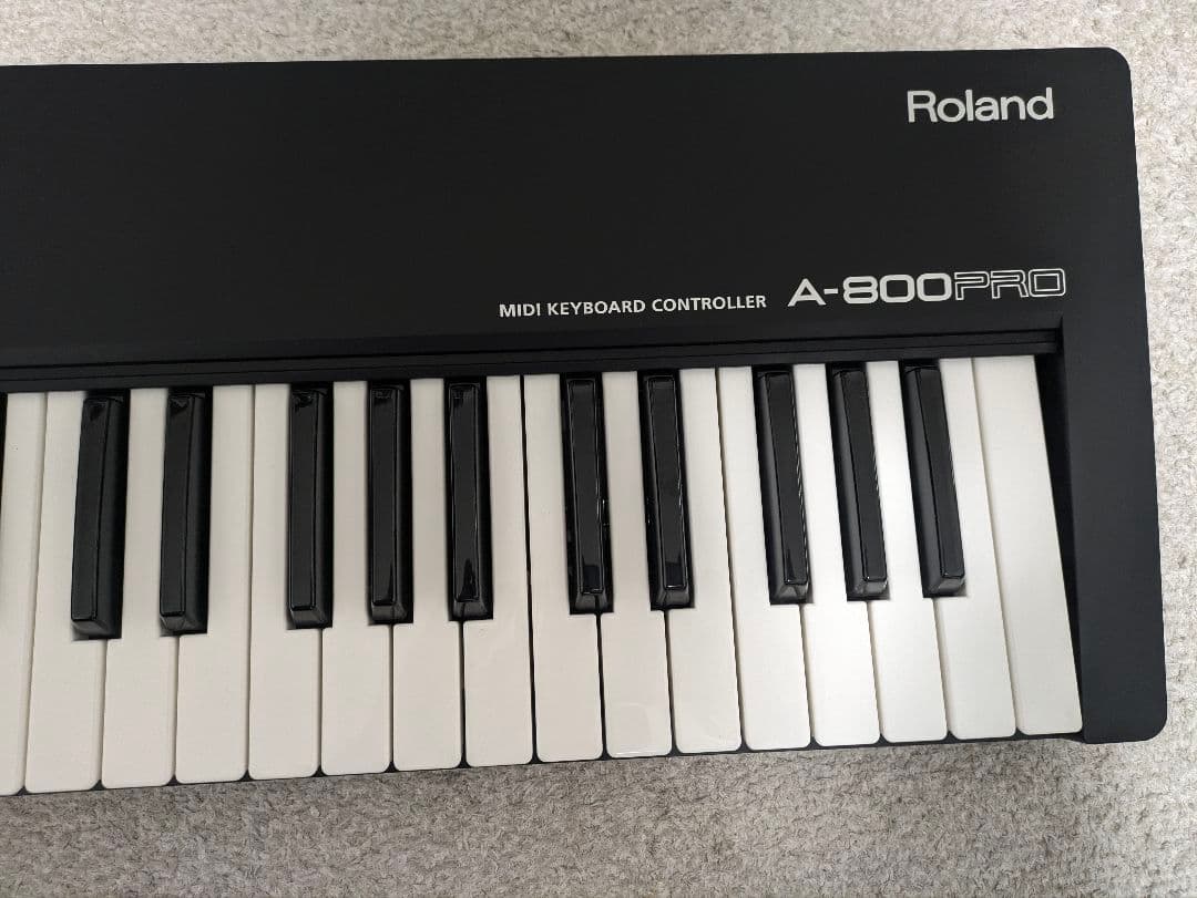 Roland A-800PRO 61鍵盤【都内受け渡し】MIDIキーボード
