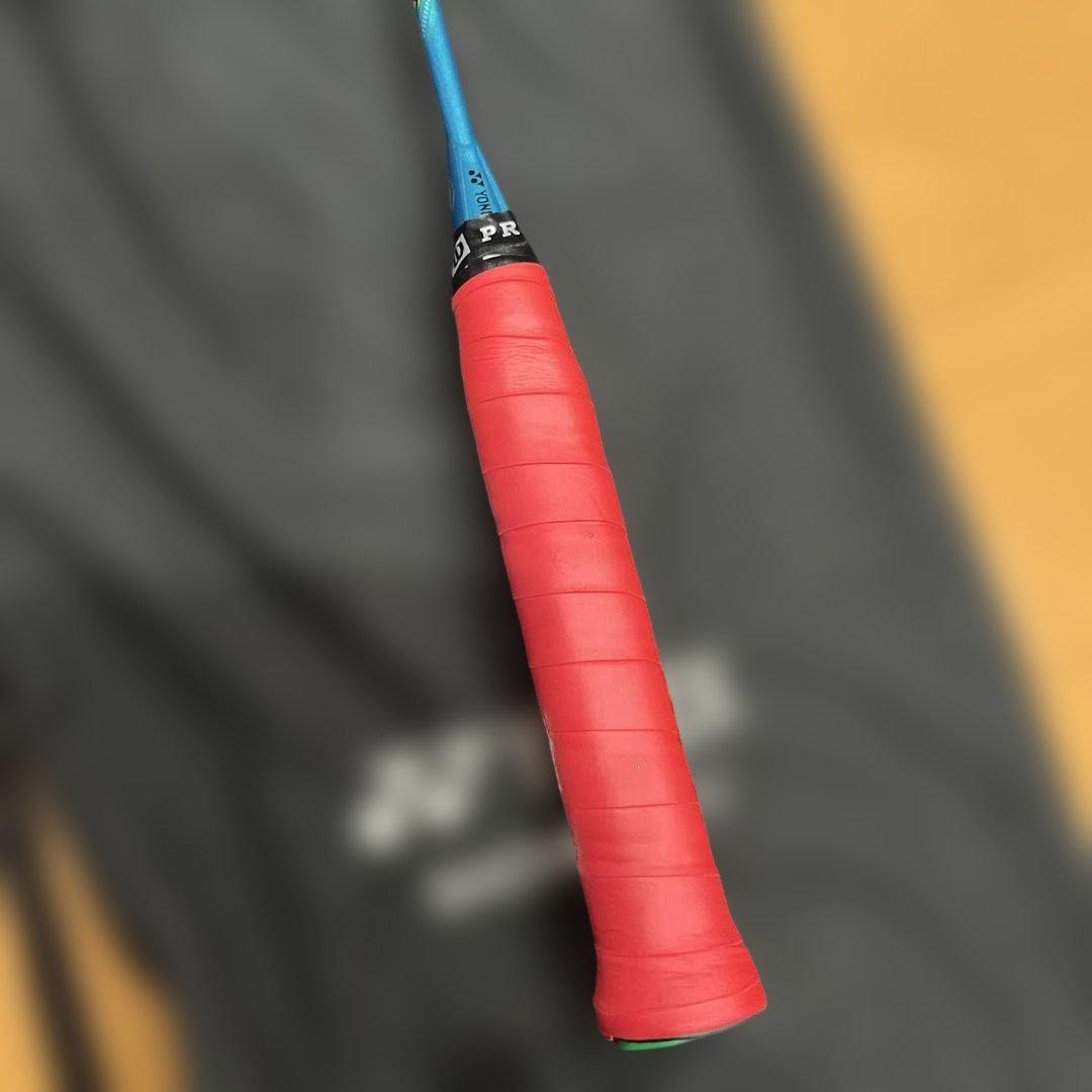 ヨネックス バドミントンラケット　アストロクス88Sゲーム