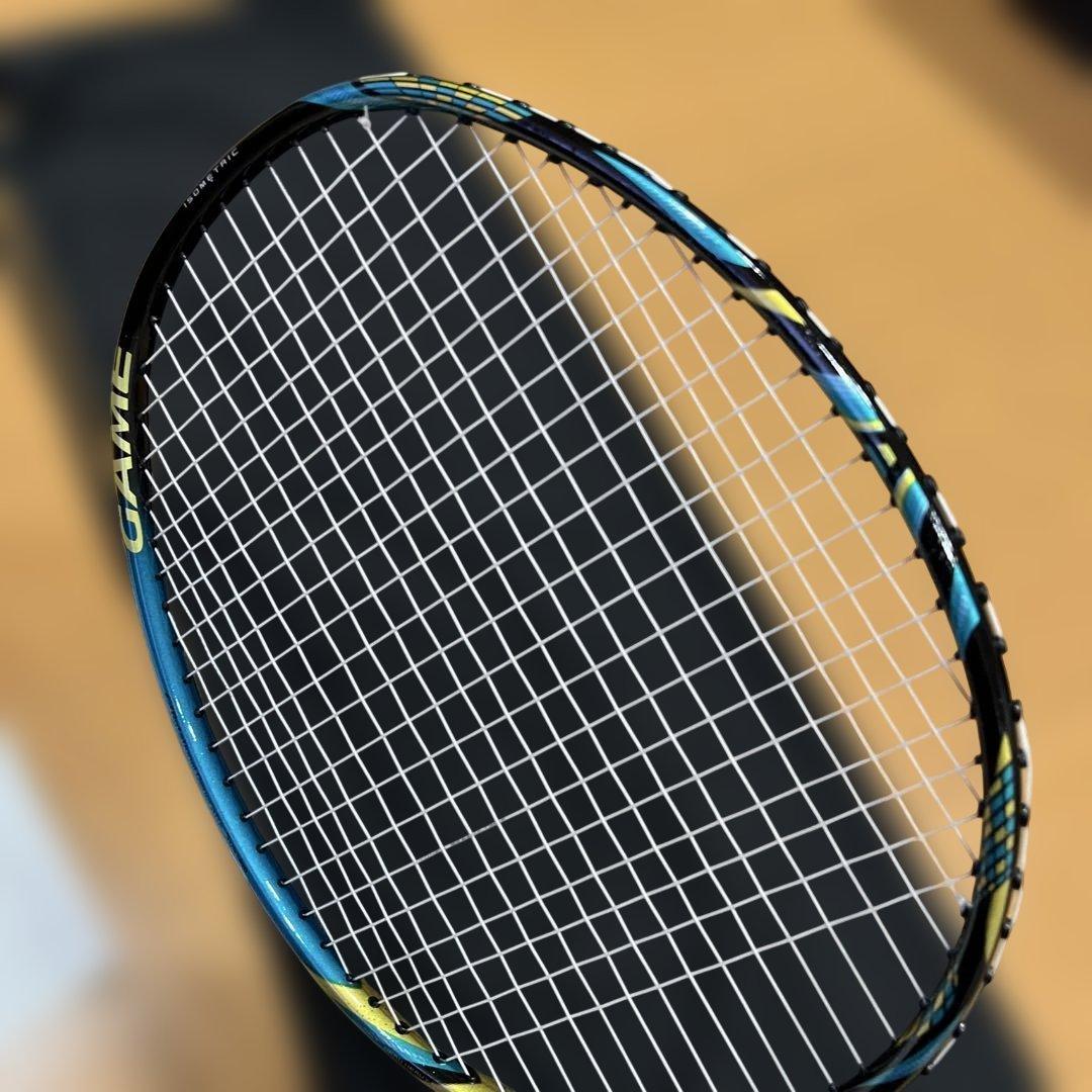 ヨネックス バドミントンラケット　アストロクス88Sゲーム