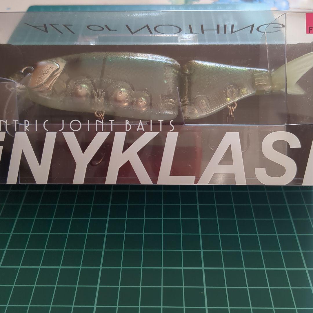 DRT タイニークラッシュ Low　 #大江川セクシーイナッコ