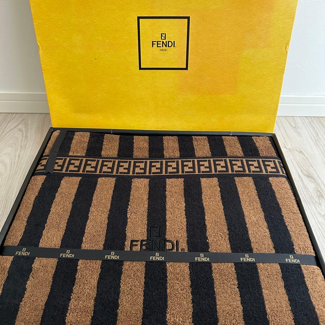 FENDI フェンディ タオルケット