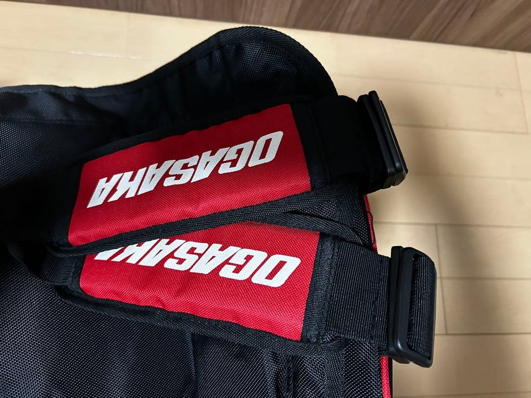 OGASAKA スキー用ダッフルバッグ 黒赤