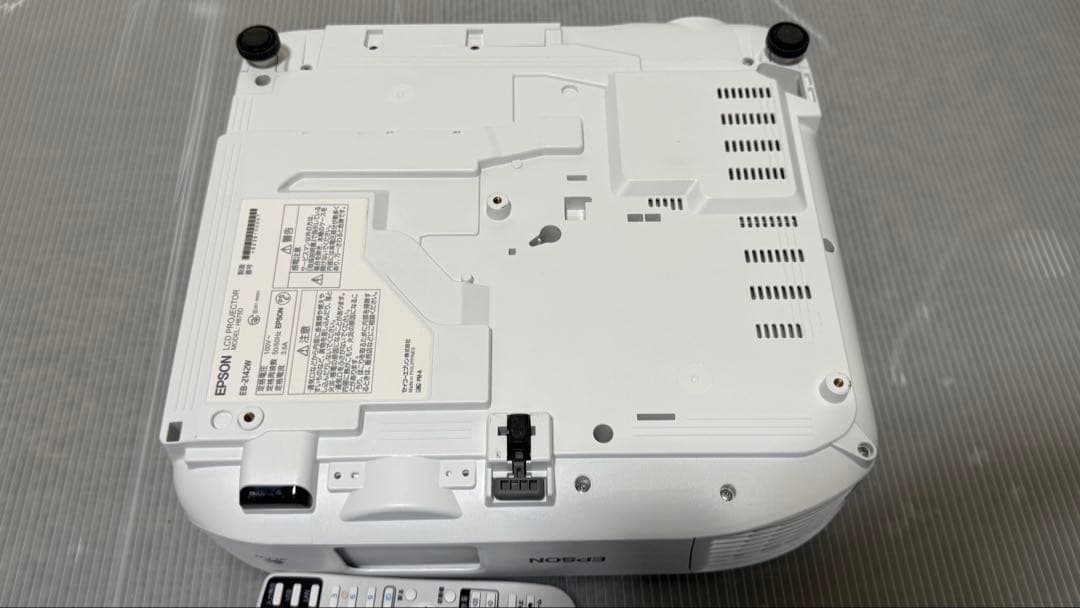 EPSON EB-2142W プロジェクター