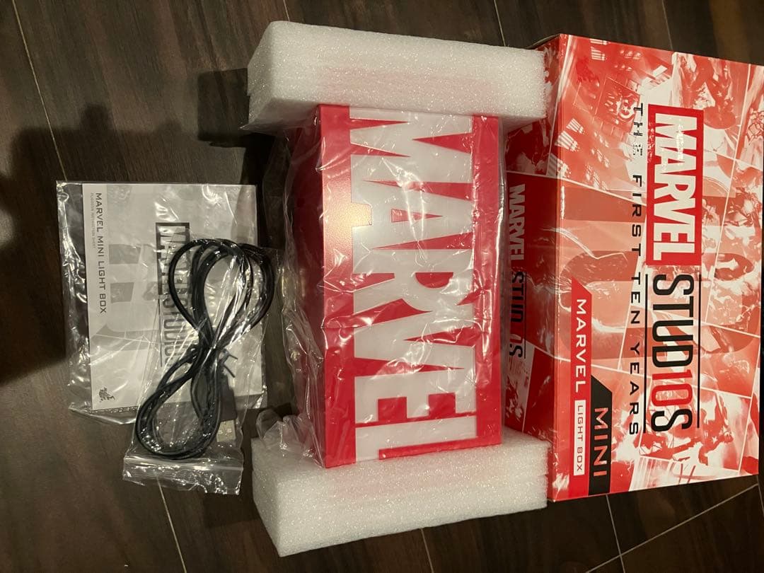 Kogusu ※断捨離ing　マーベル　ロゴライトミニ