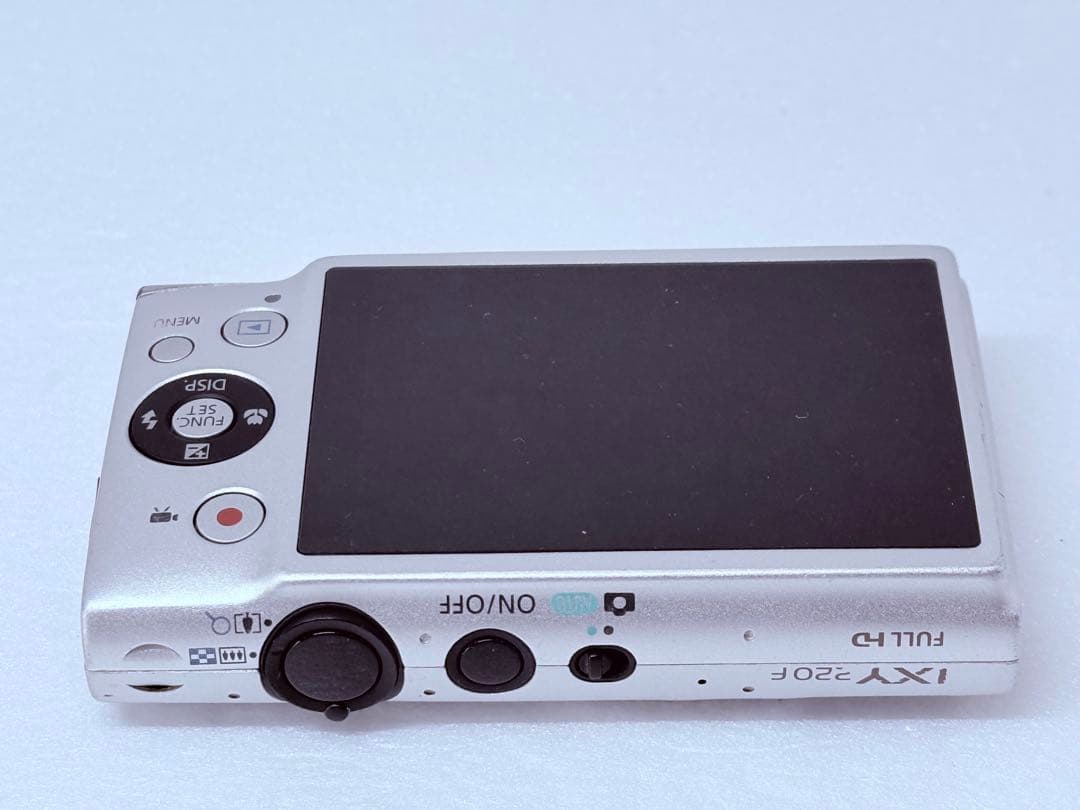 Canon IXY 220F シルバー 動作確認済 コンデジ シンプルデザイン
