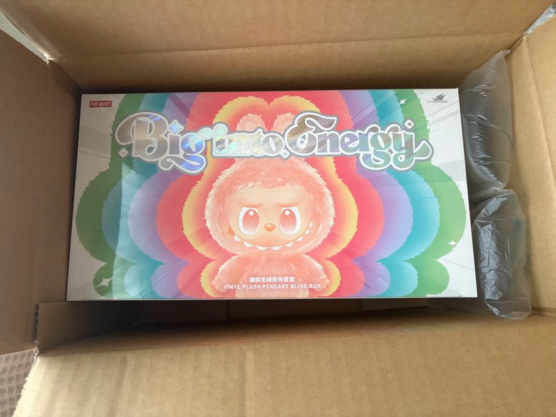 正規品・未開封　Labubu Big into Energy アソート１箱