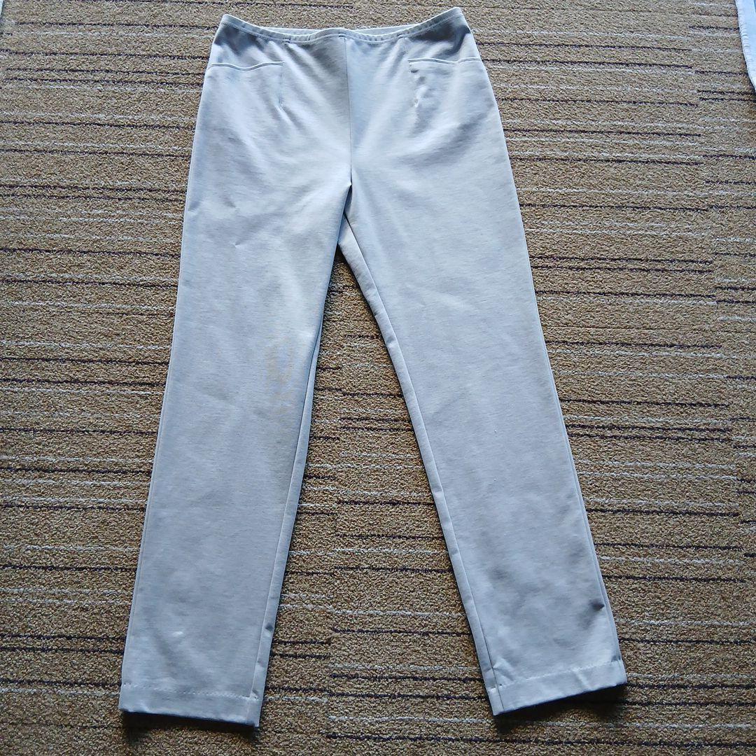 Sky　有木P2ライトグレー ・ブラックのパンツポケット付き2点新品未使用