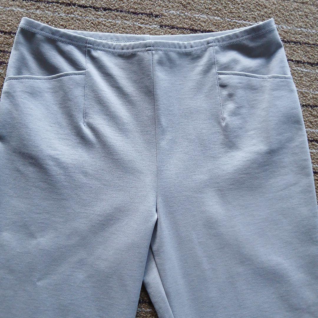 Sky　有木P2ライトグレー ・ブラックのパンツポケット付き2点新品未使用