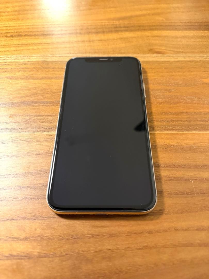 iPhone X 64GB シルバー ［SIMフリー］