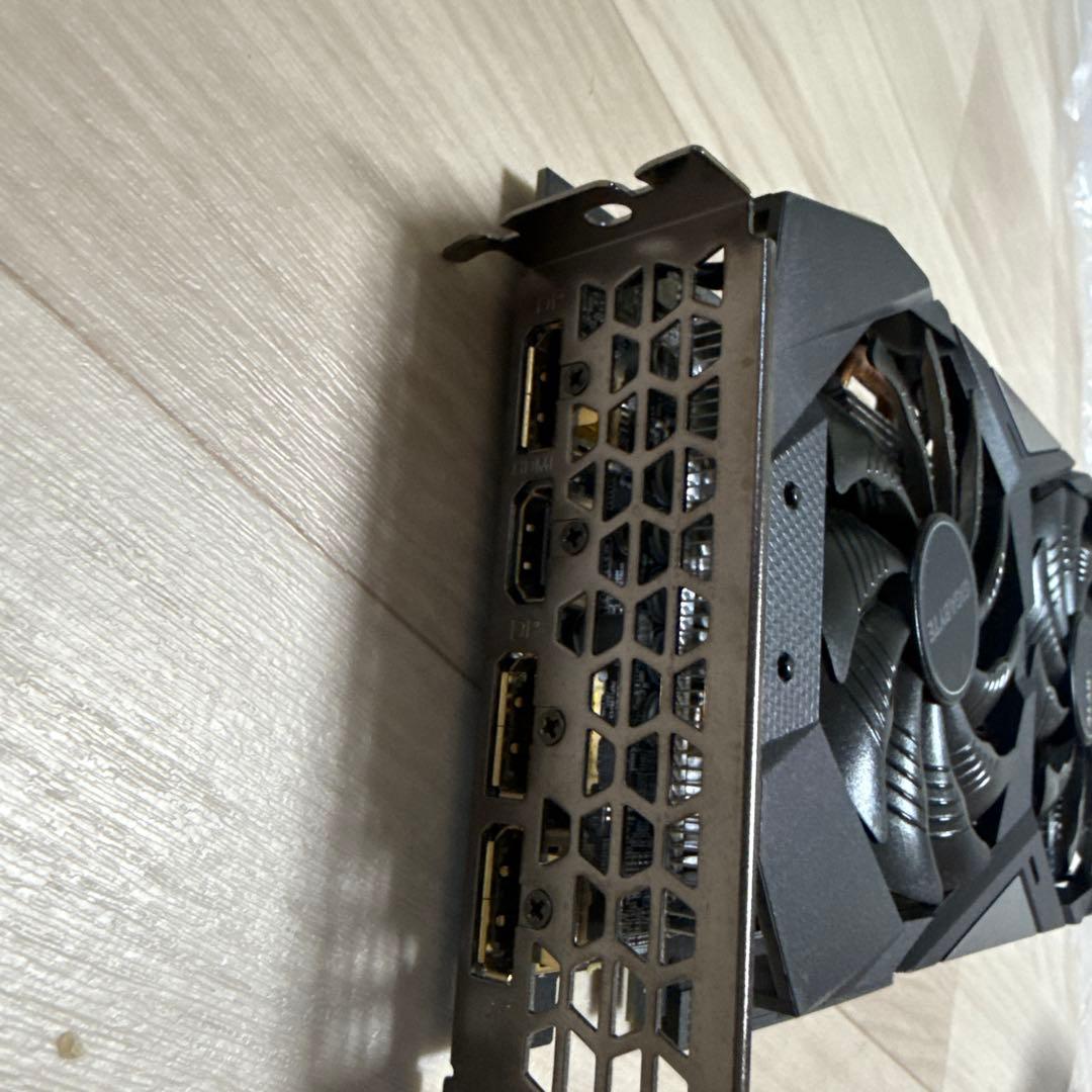 GIGABYTE グラフィックボード デュアルファン　ジャンク