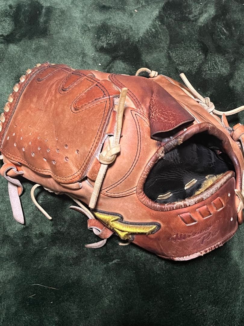 硬式左投げ投手用グローブ　ミズノプロ