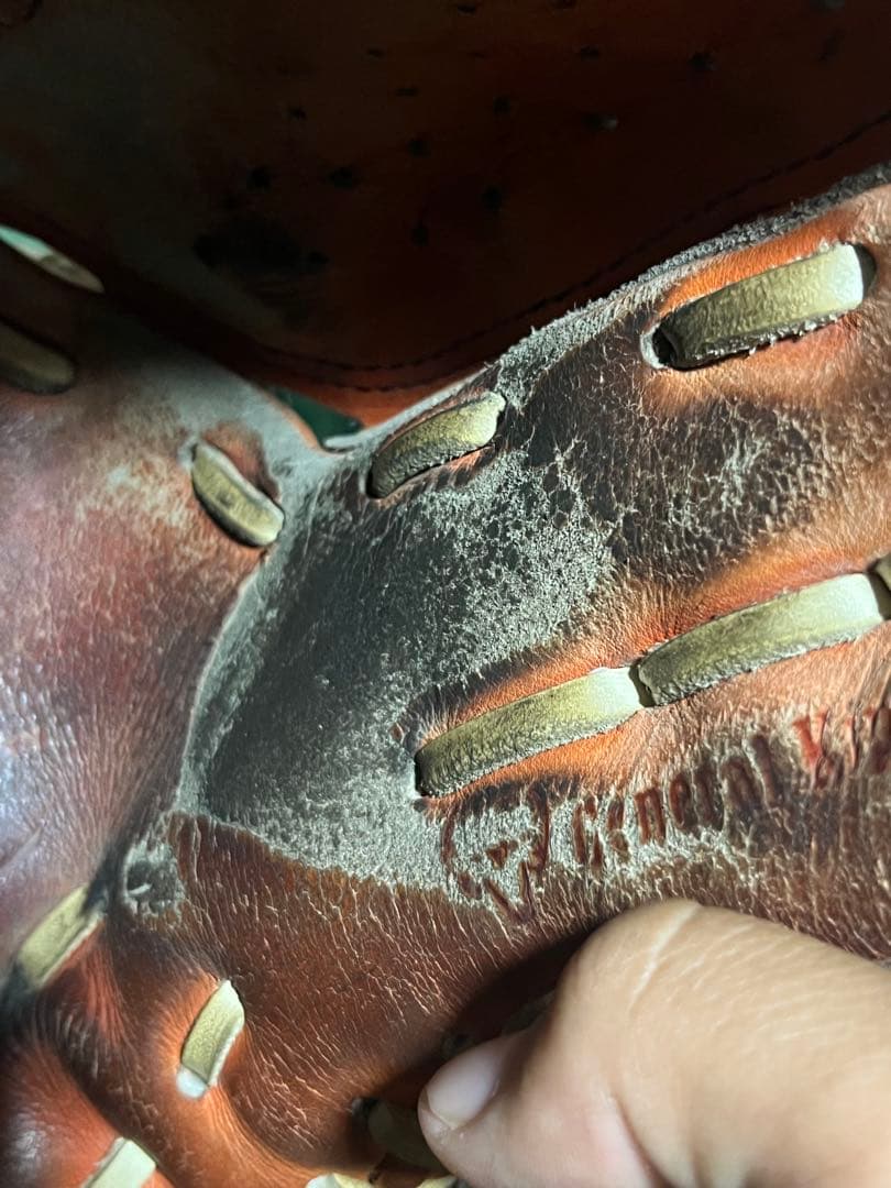 硬式左投げ投手用グローブ　ミズノプロ