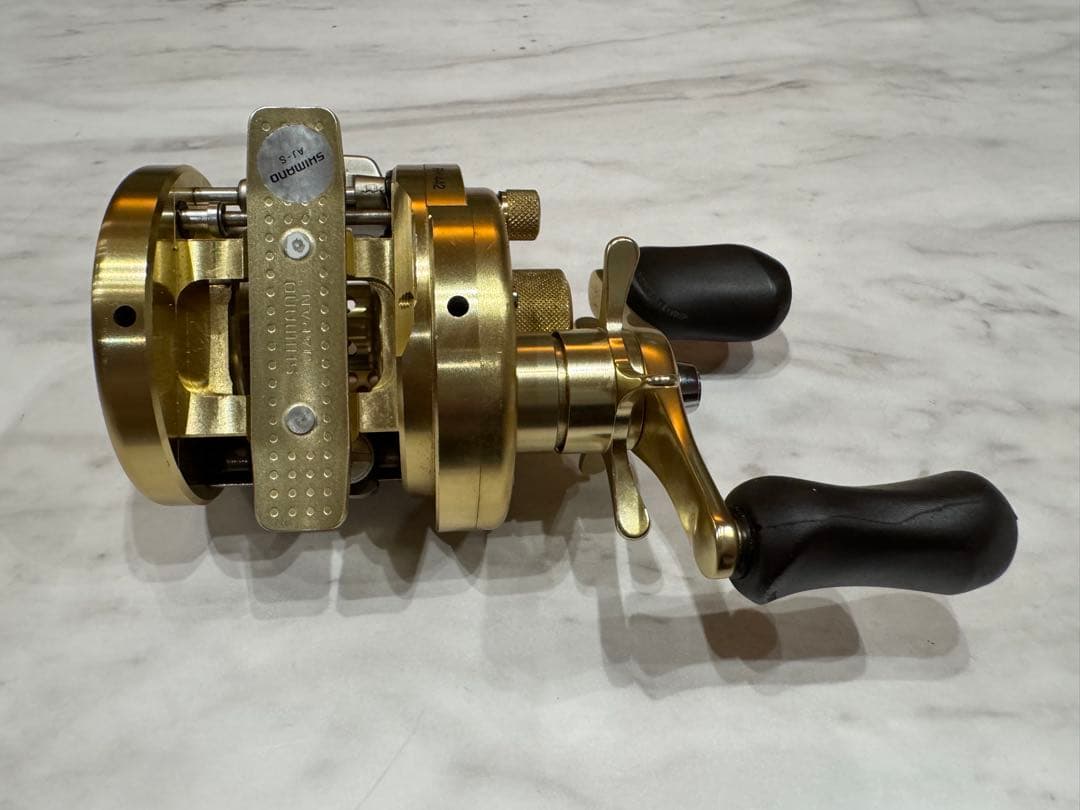 シマノ カルカッタConquest 100