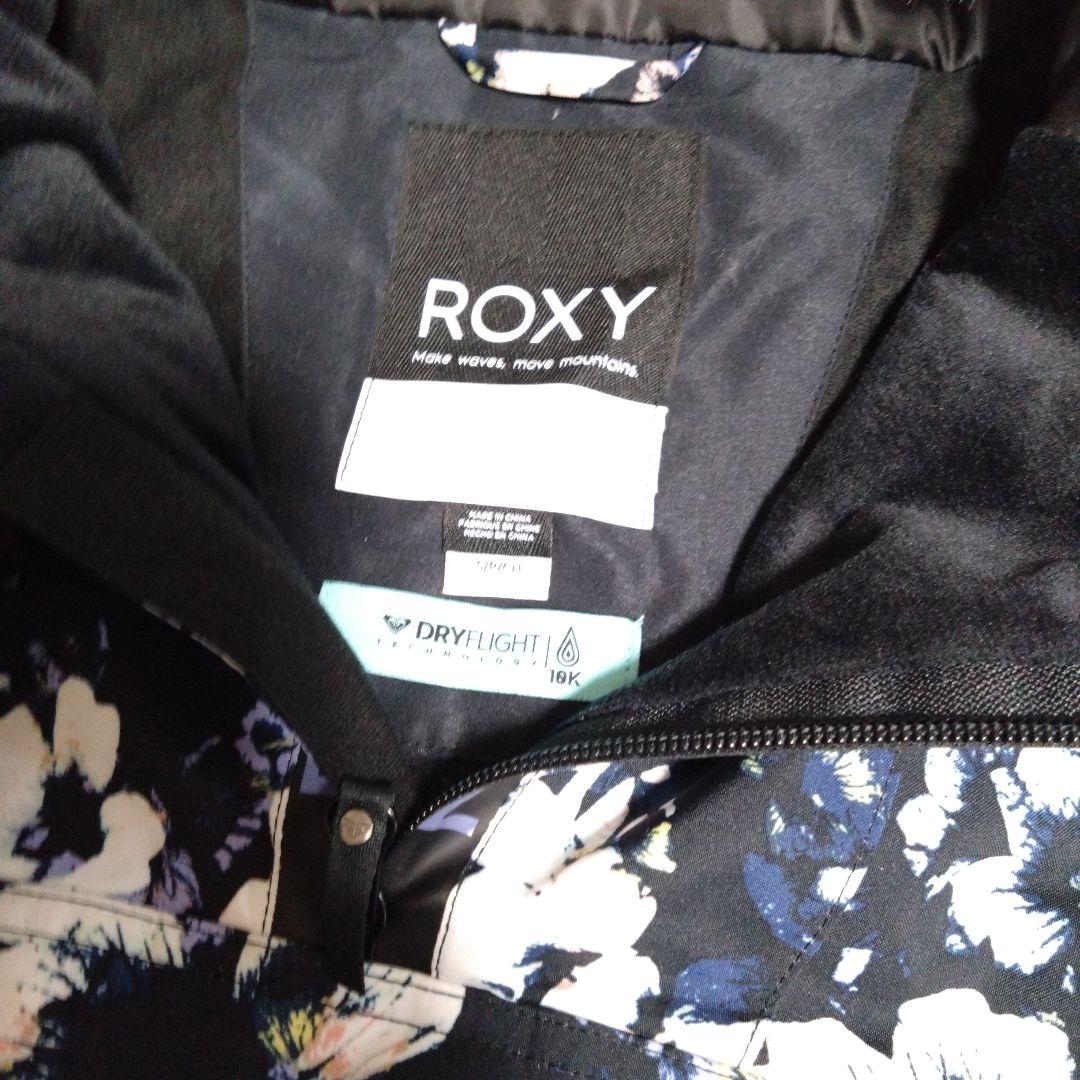 【新品タグ付き】ROXY ファー付きスノーボードウェア　スキー　スノーウェア