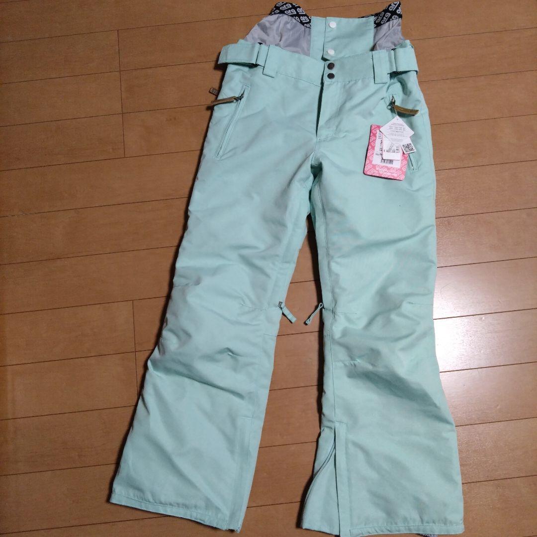 【新品タグ付き】ROXY ファー付きスノーボードウェア　スキー　スノーウェア