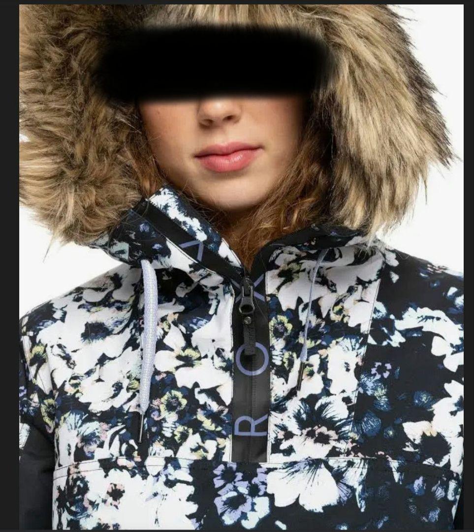 【新品タグ付き】ROXY ファー付きスノーボードウェア　スキー　スノーウェア