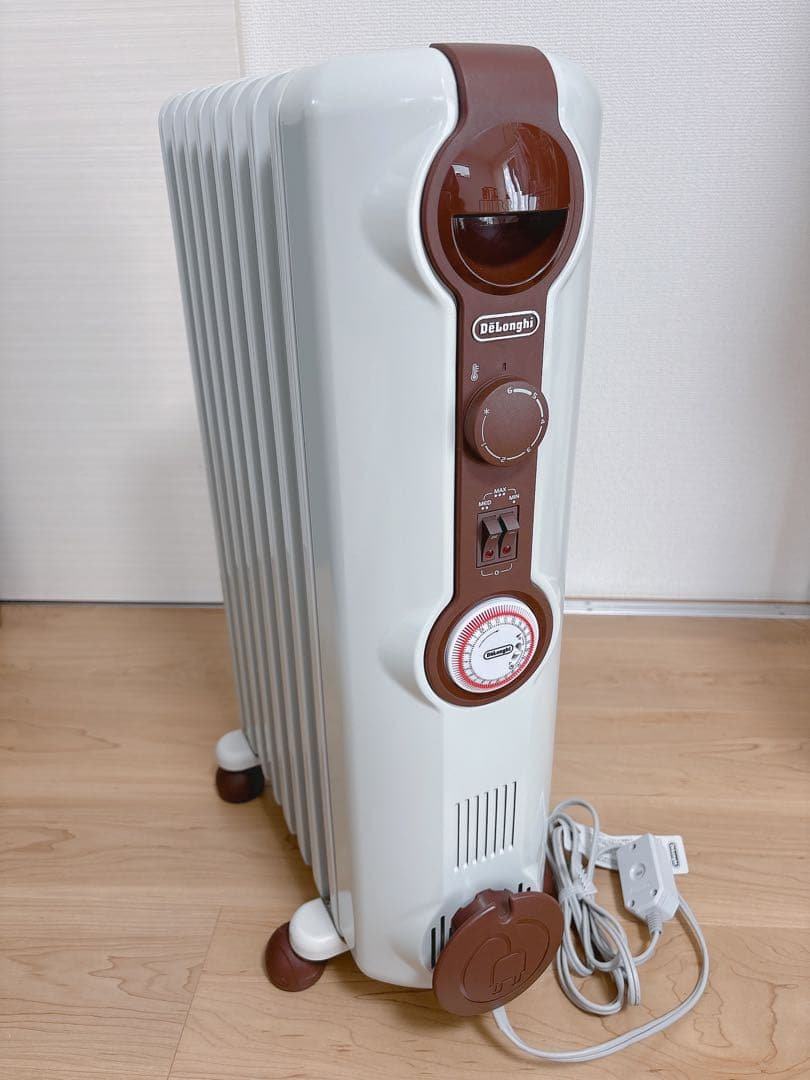 【極美品】DeLonghiオイルヒーター JR0812 BR