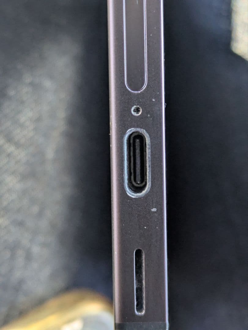 Samsung スマートフォン docomo 3カメラ