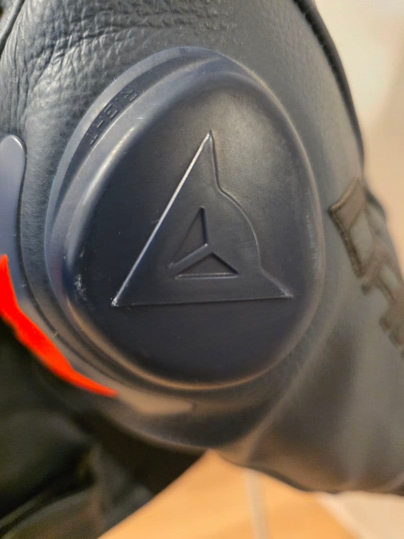 ダイネーゼ レザージャケット 48 美品