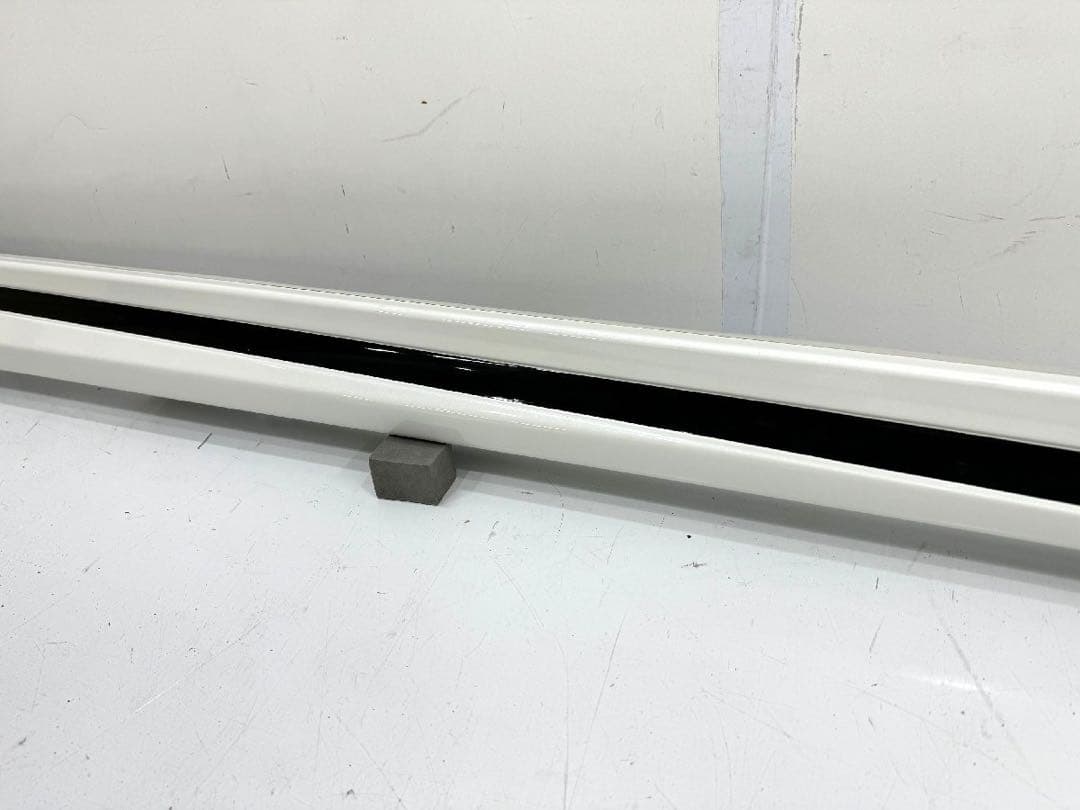 ヒトリさん　トヨタ60系ハリアー用 モデリスタ サイドスカート 右側