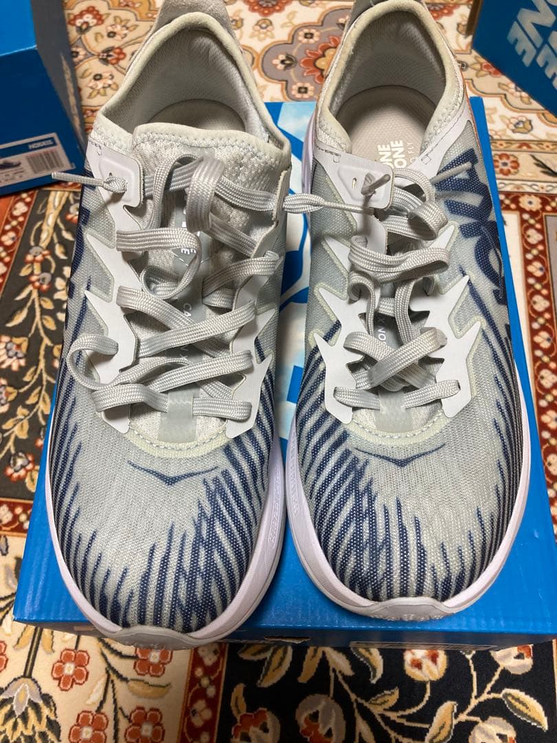 ホカオネオネ　ナイキ 2足セット