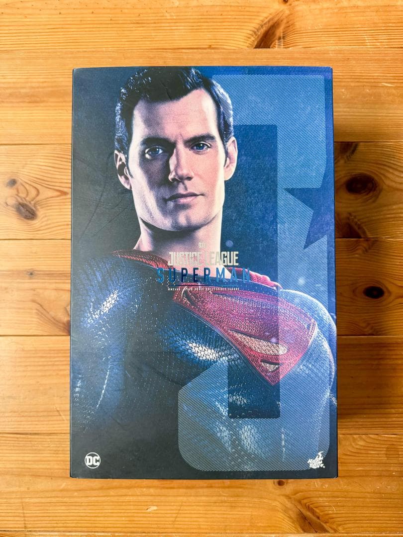 ホットトイズ　ジャスティス・リーグ スーパーマン フィギュア