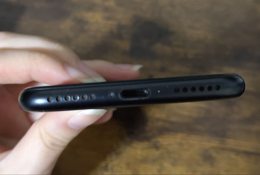 iPhone SE 第2世代 128GB ブラック SIMフリー 付属品完備