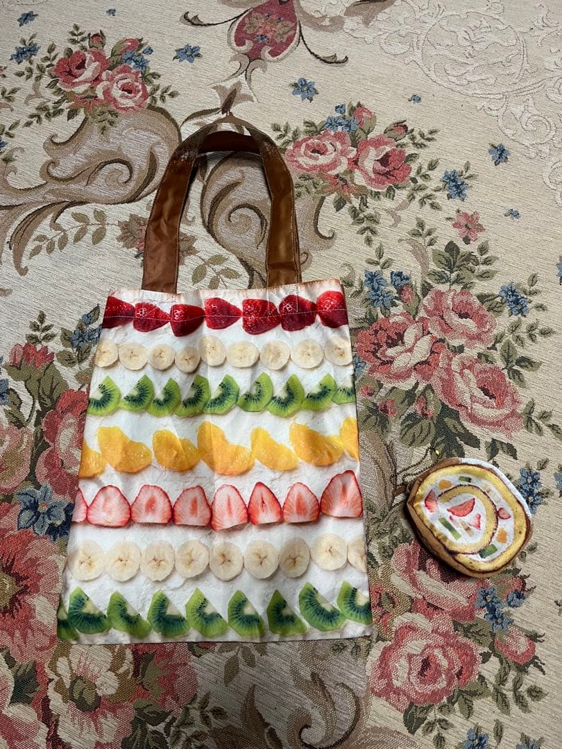 レア♡プリーツプリーズトートバッグ　可愛い♡フルーツ柄