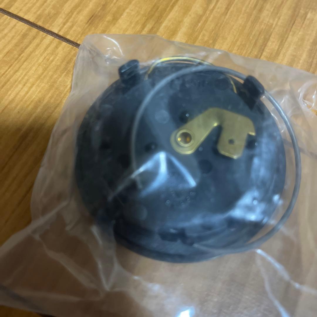 新品　コレクション品　未開封　アバルト　ホーンボタン　　ＭＯＭＯ製