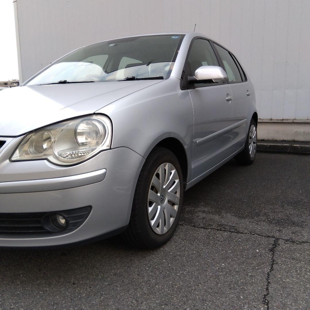 フォルクスワーゲン　ポロ　走行距離少なめ　ベース　低走行