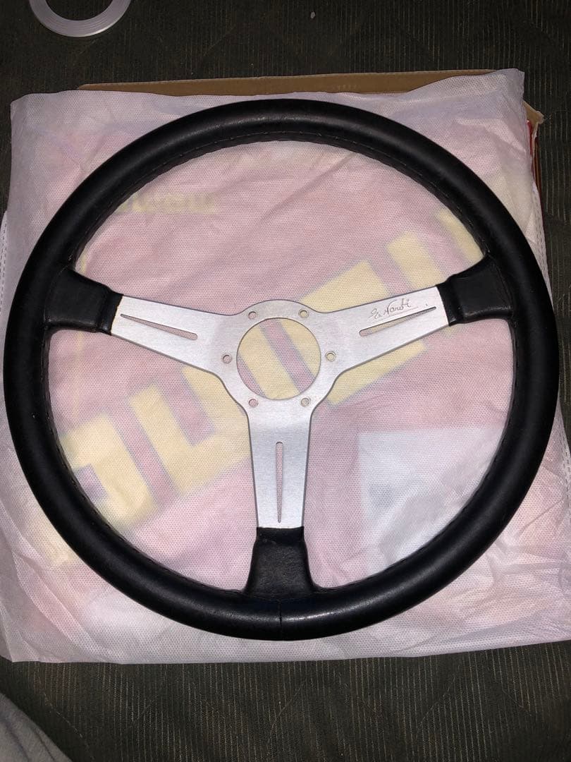 な*ん様 ナルディ　クラシックレザー　ブラック　36 ホーンリング　ホーンボタン