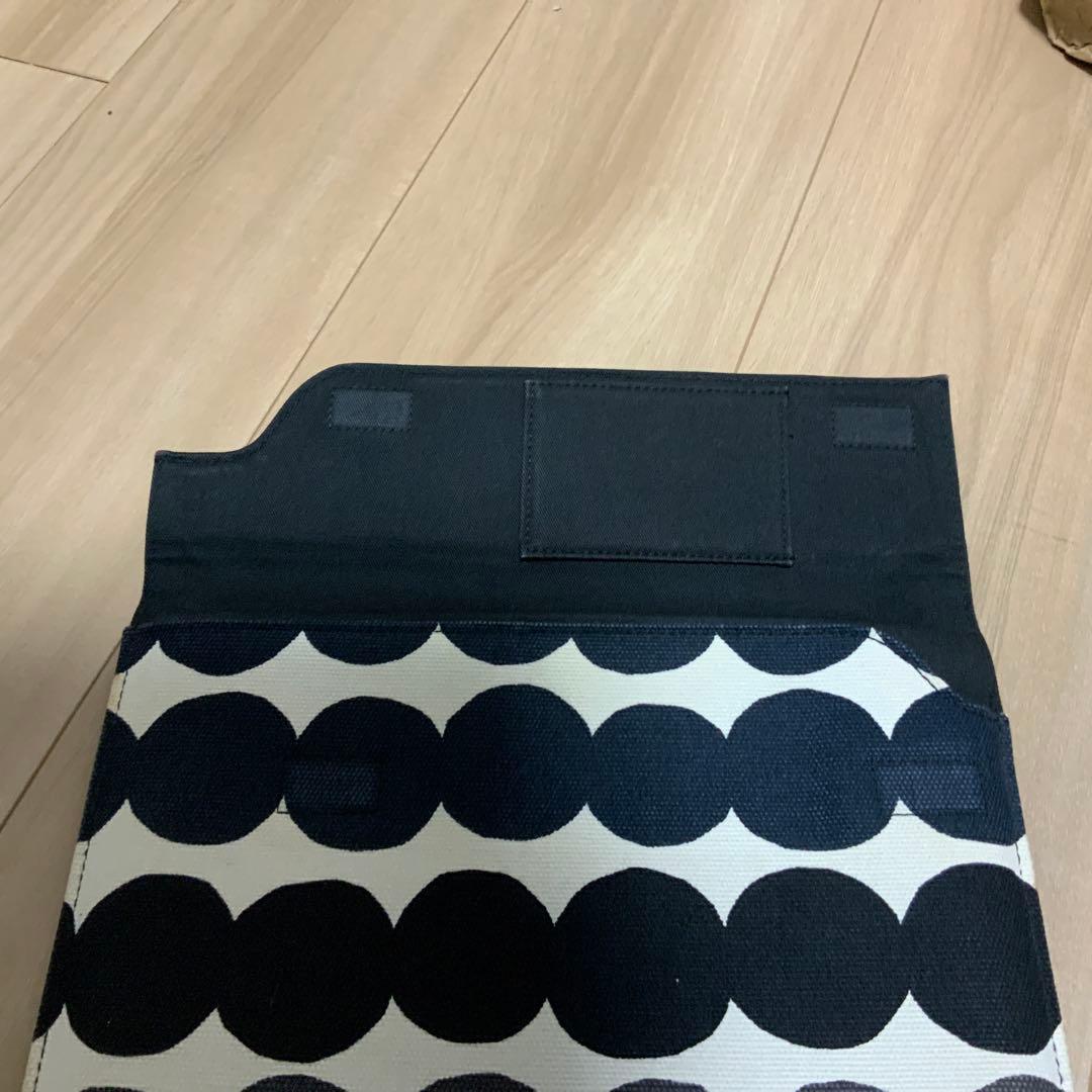 マイクロソフト　マリメッココラボのSurface用スリーブとタイプカバー