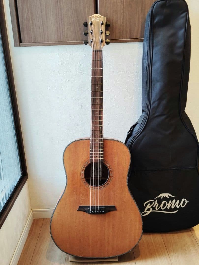 Bromo (ブロモ)　BAT1M　アコースティックギター　トップ単板