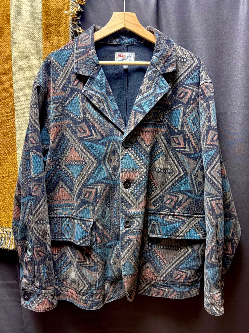 KARAKUエスニック調ナバホ総柄デニムテーラードジャケット＆パンツセットアップ