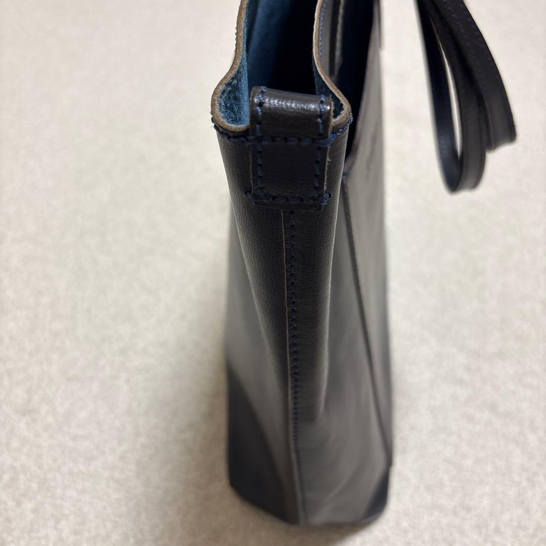 フェリージ　トートバック　ビジネスバック　本革　ブラック